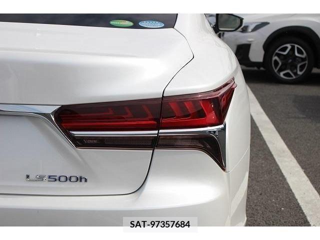 Lexus LS 2020-03 223399-11