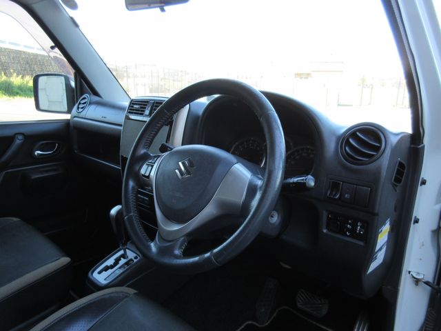 Suzuki JIMNY 2016-11 4194-1