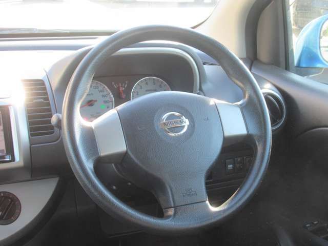 Nissan NOTE 2012-04 194056-9