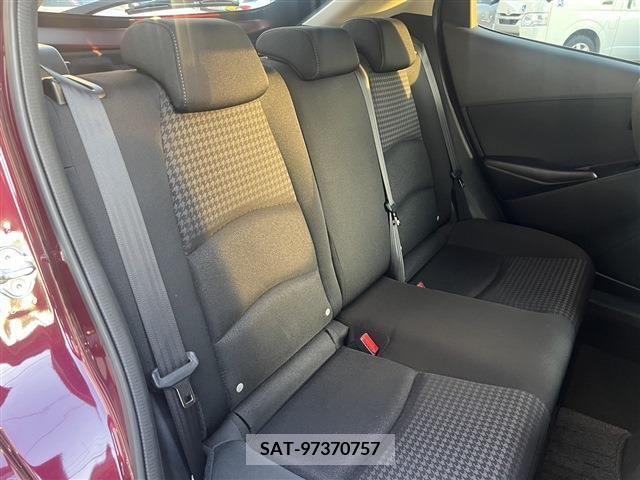Mazda DEMIO 2017-12 328594-13
