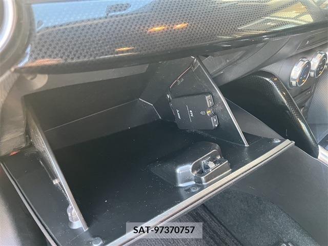 Mazda DEMIO 2017-12 328594-17