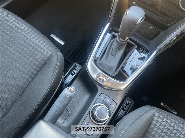 Mazda DEMIO 2017-12 328594-11