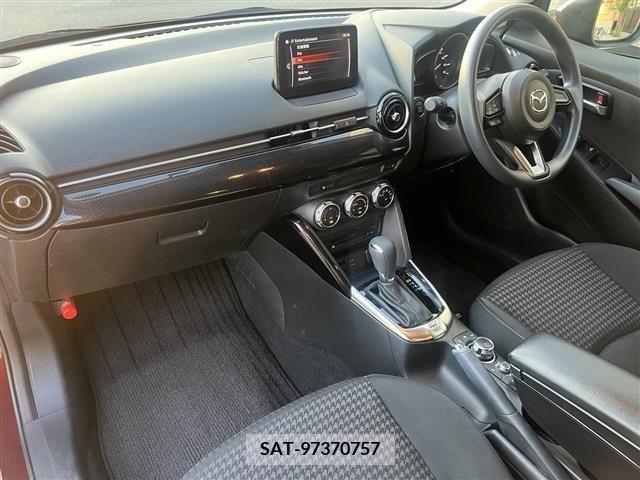Mazda DEMIO 2017-12 328594-16
