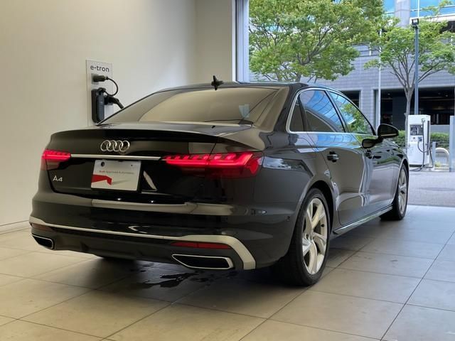 Audi A4 2021-07 6085-1
