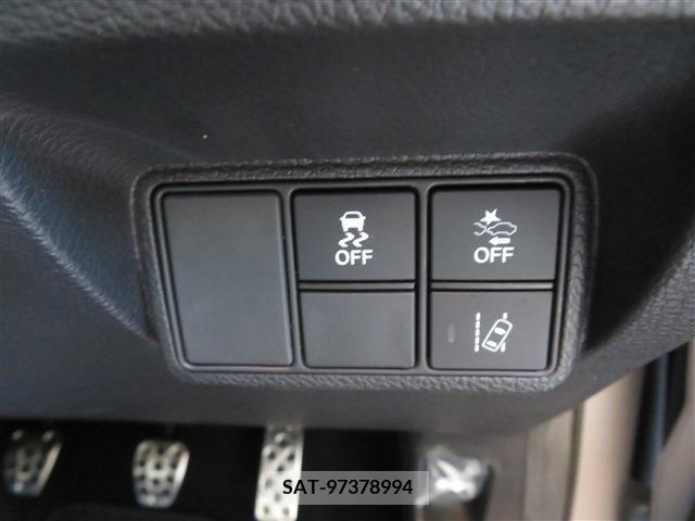 Honda CIVIC 2021-02 302692-17