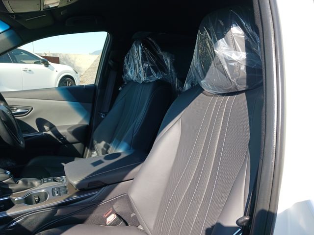 Toyota CROWN SEDAN 2022-02 183709-22