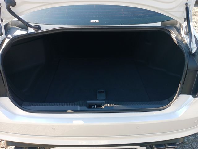 Toyota CROWN SEDAN 2022-02 183709-24