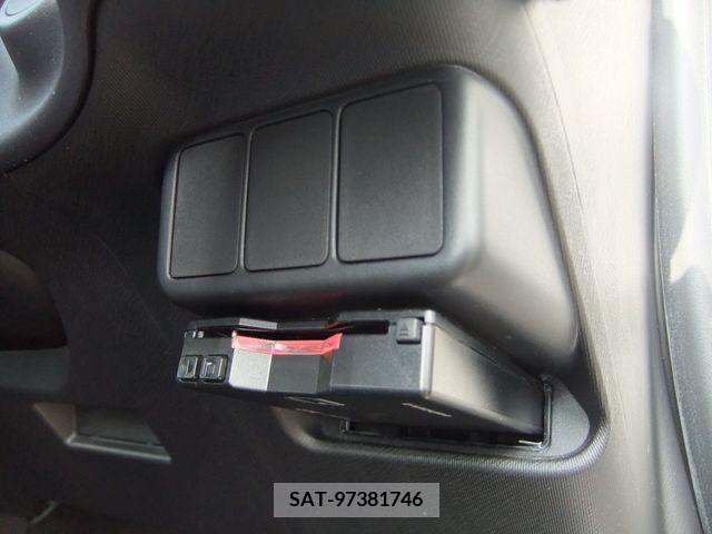 Toyota AQUA 2017-03 314283-10