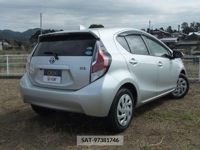 Toyota AQUA 2017-03 314283-2
