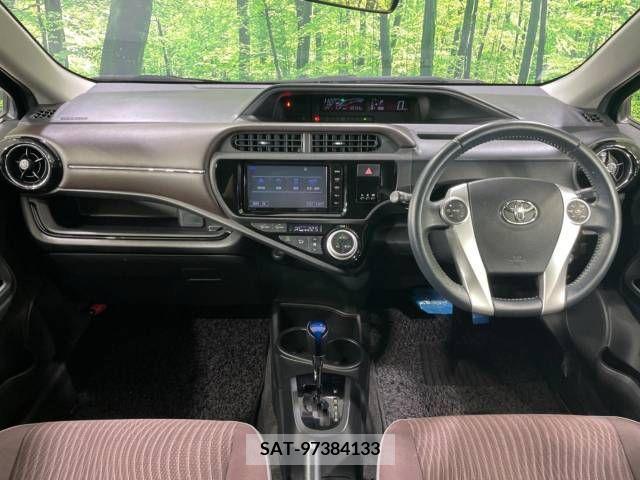 Toyota AQUA 2015-10 347757-1