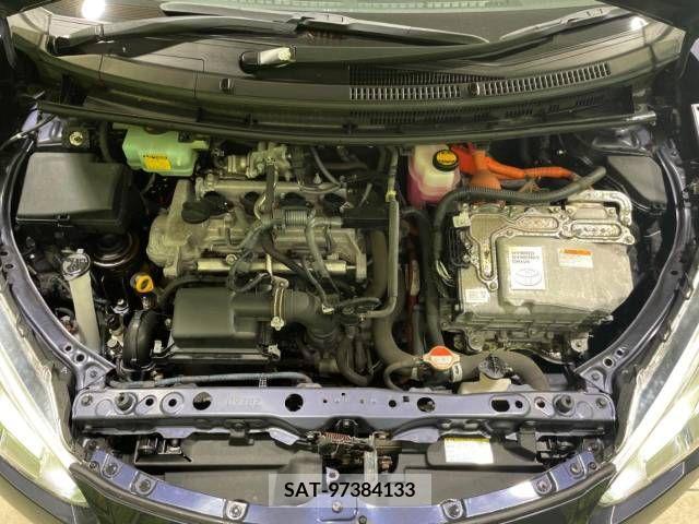 Toyota AQUA 2015-10 347757-18