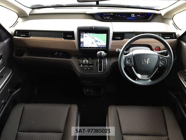 Honda FREED 2020-07 331136-1