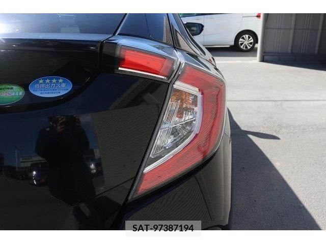 Honda CIVIC 2018-12 212614-10