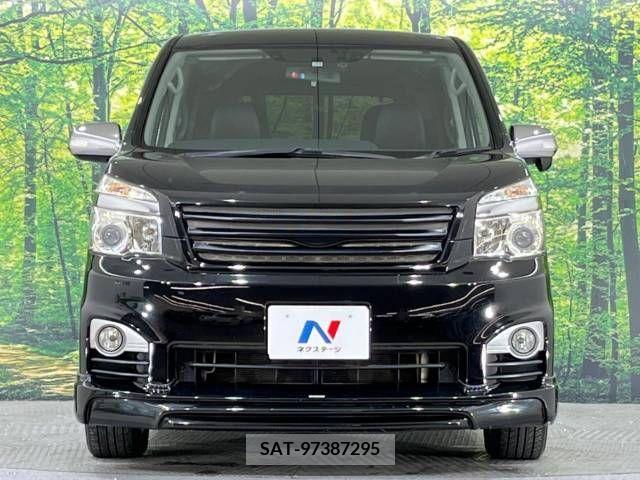 Toyota VOXY 2013-11 219702-14