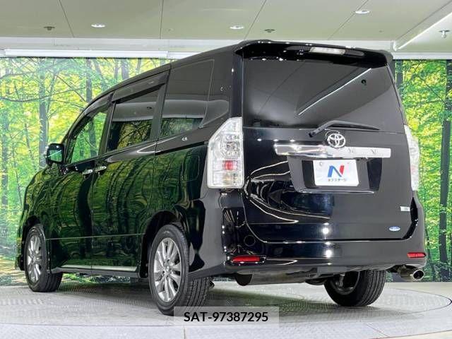 Toyota VOXY 2013-11 219702-16