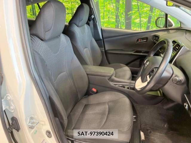 Toyota PRIUS 2016-04 211625-8
