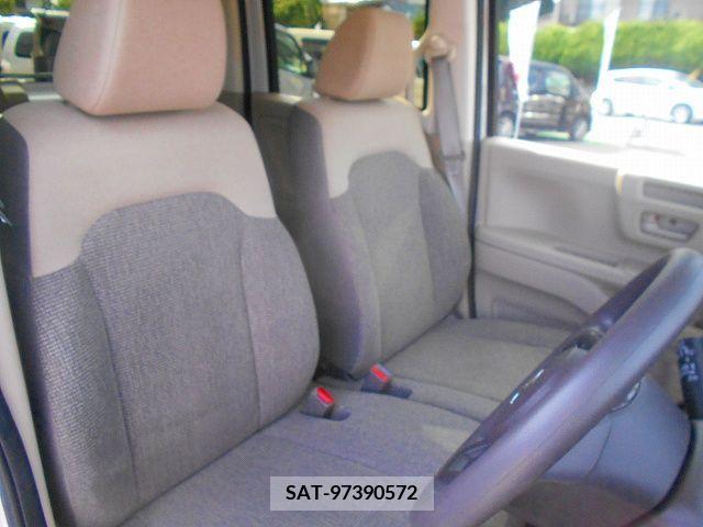 Honda N BOX 2019-05 342333-9
