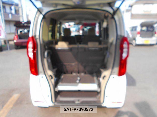 Honda N BOX 2019-05 342333-20
