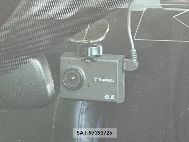 Toyota PRIUS 2018-12 346603-7