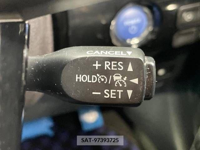 Toyota PRIUS 2018-12 346603-5
