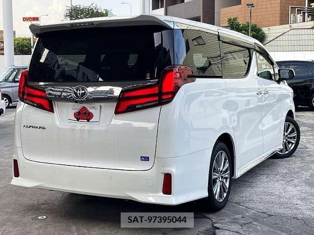 Toyota ALPHARD 2022-01 355535-2
