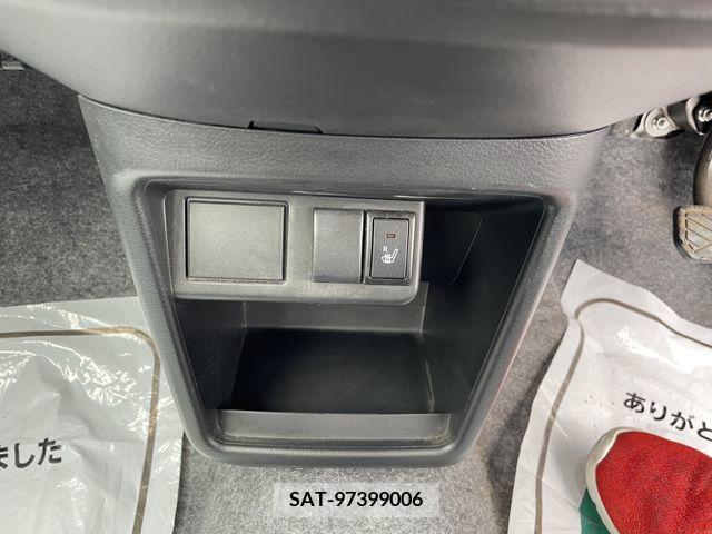 Suzuki ALTO 2017-07 335779-11