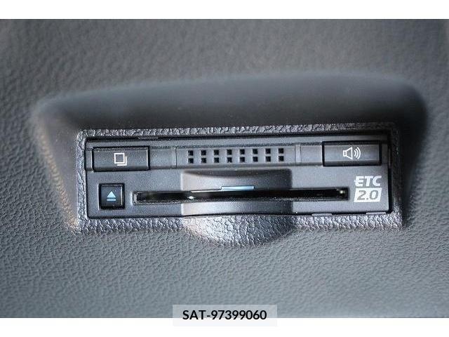 Toyota PRIUS PHV 2017-10 373429-4