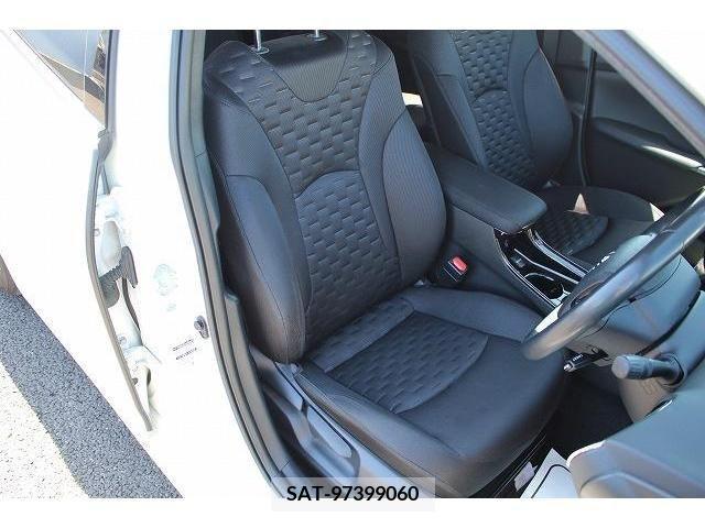 Toyota PRIUS PHV 2017-10 373429-12