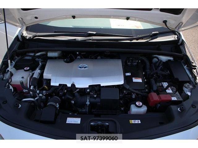Toyota PRIUS PHV 2017-10 373429-17