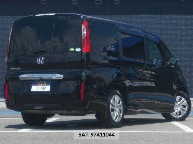 Honda STEP WGN 2018-06 368760-2