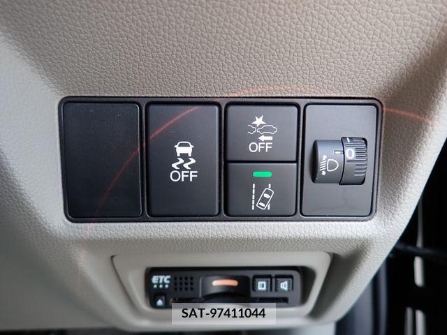 Honda STEP WGN 2018-06 368760-7