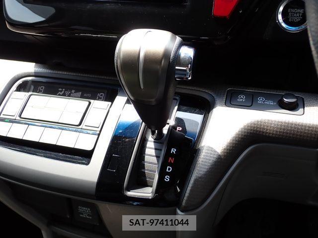 Honda STEP WGN 2018-06 368760-22