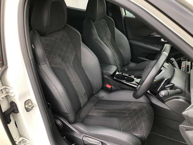 Peugeot 2008 2021-01 9925-13