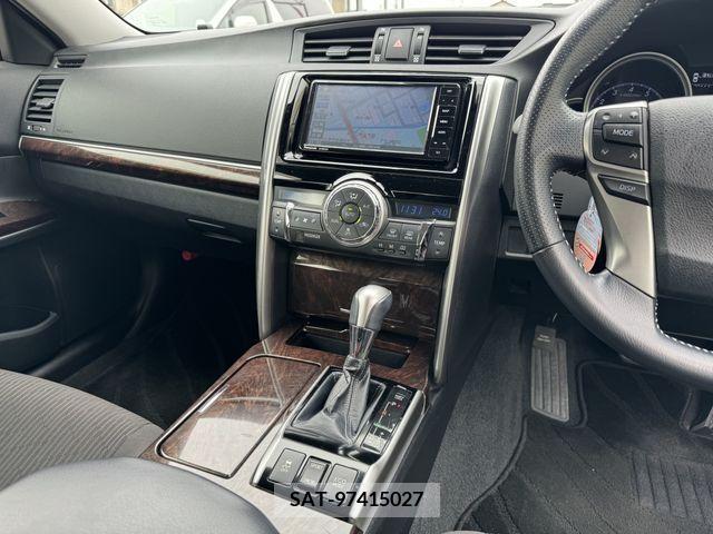 Toyota MARK X 2017-06 276301-19