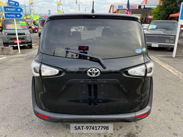 Toyota SIENTA 2017-06 298372-9