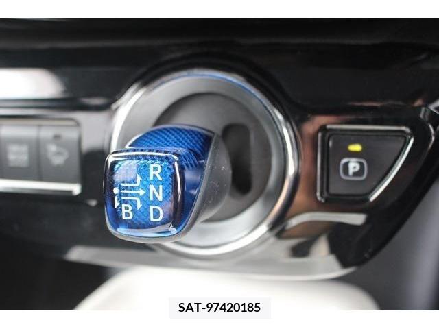 Toyota PRIUS 2016-04 381564-3