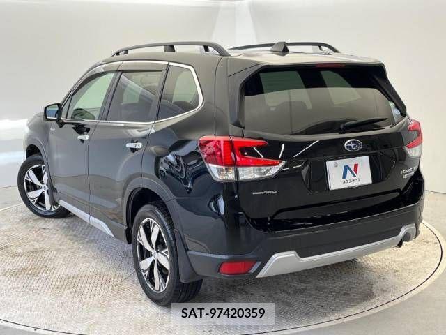 Subaru FORESTER 2018-10 270414-17