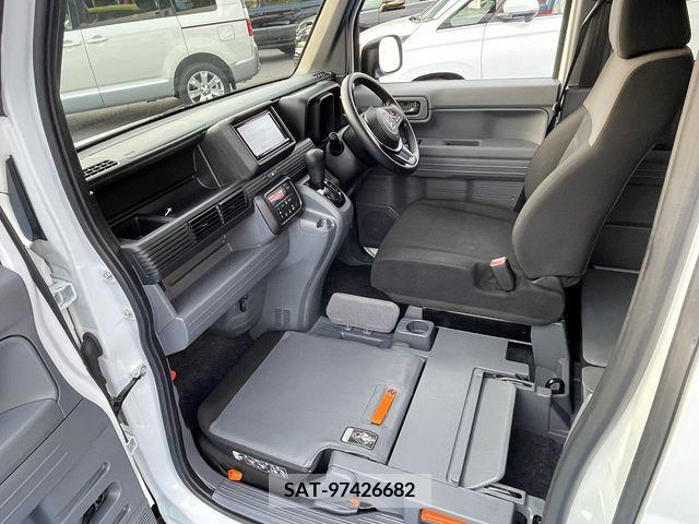 Honda N-VAN 2020-03 374262-14