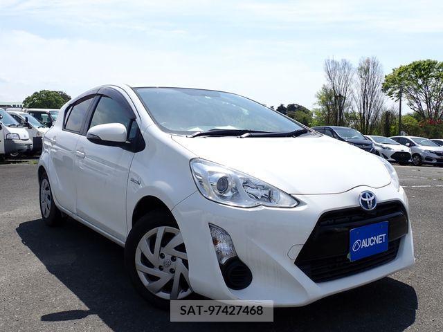 Toyota AQUA 2015-08 217774-0