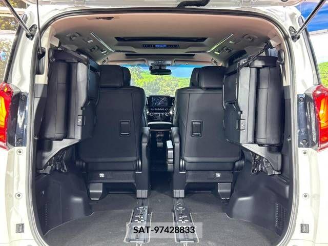Toyota ALPHARD 2023-04 299604-10