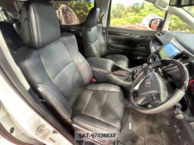 Toyota ALPHARD 2023-04 299604-7