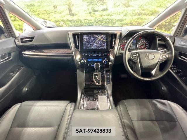 Toyota ALPHARD 2023-04 299604-1