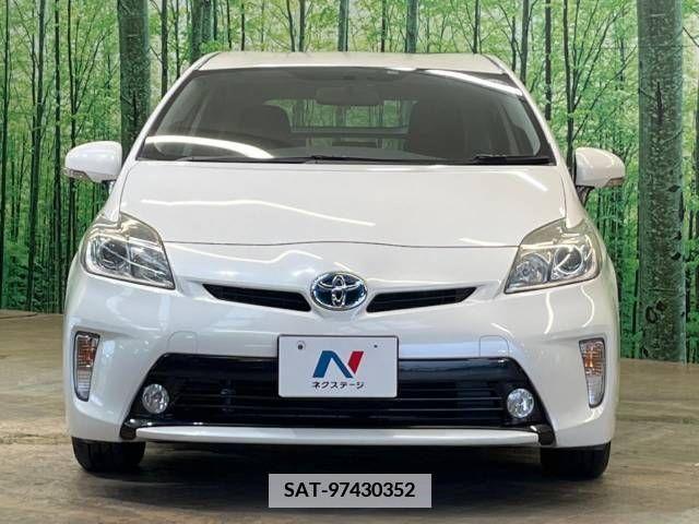 Toyota PRIUS 2013-10 346864-14