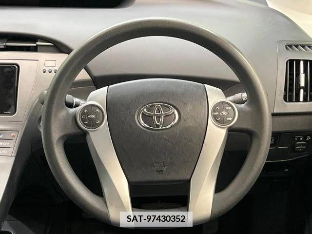 Toyota PRIUS 2013-10 346864-10