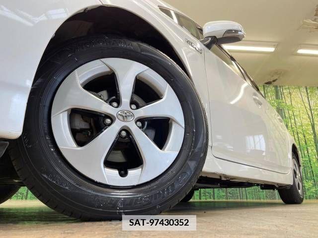 Toyota PRIUS 2013-10 346864-9