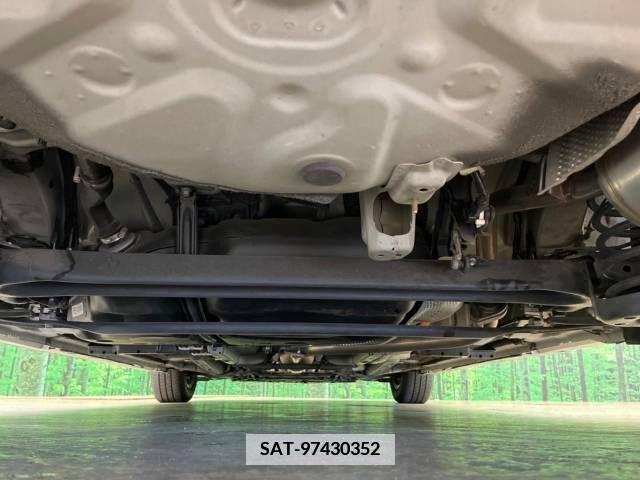 Toyota PRIUS 2013-10 346864-19