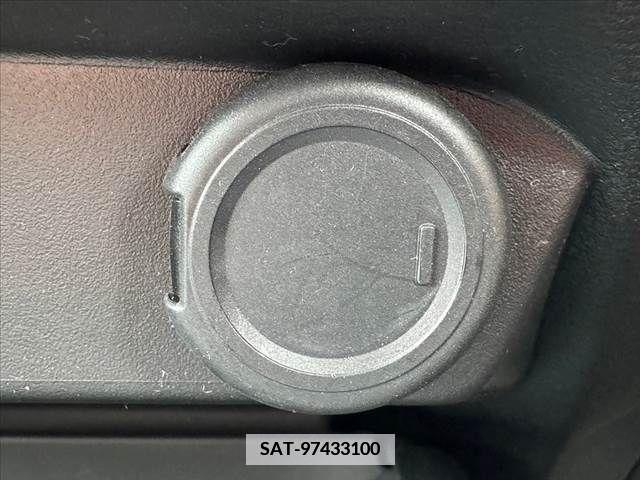 Nissan NOTE 2022-03 376479-23