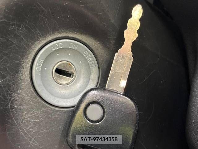 Mazda CAROL 2015-02 305273-6