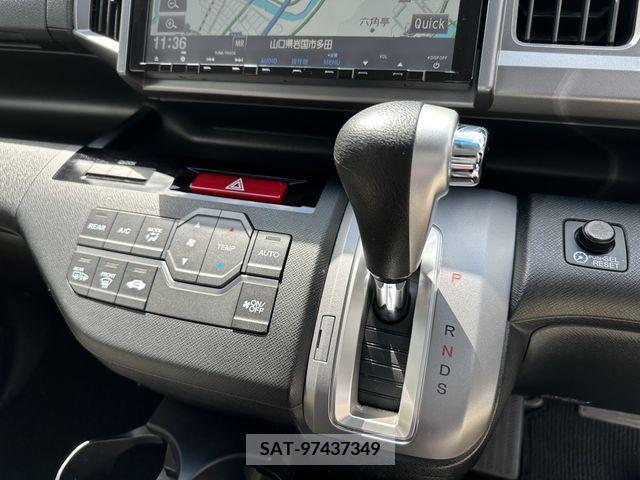 Honda e 2013-06 216849-17