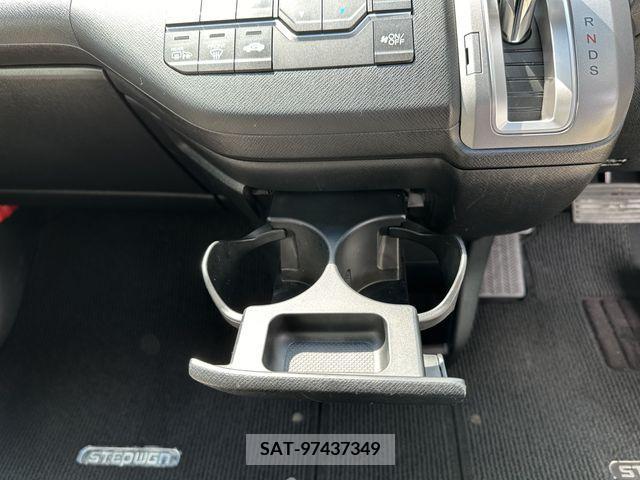 Honda e 2013-06 216849-18